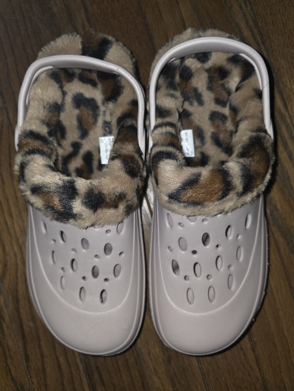 Women's slippers size 7/8 rose pink with leopard print faux fur